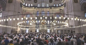 Bayburt'ta Bayram Namazı Saatine Dikkat! 2026 için Kesin Zaman Belli Oldu!